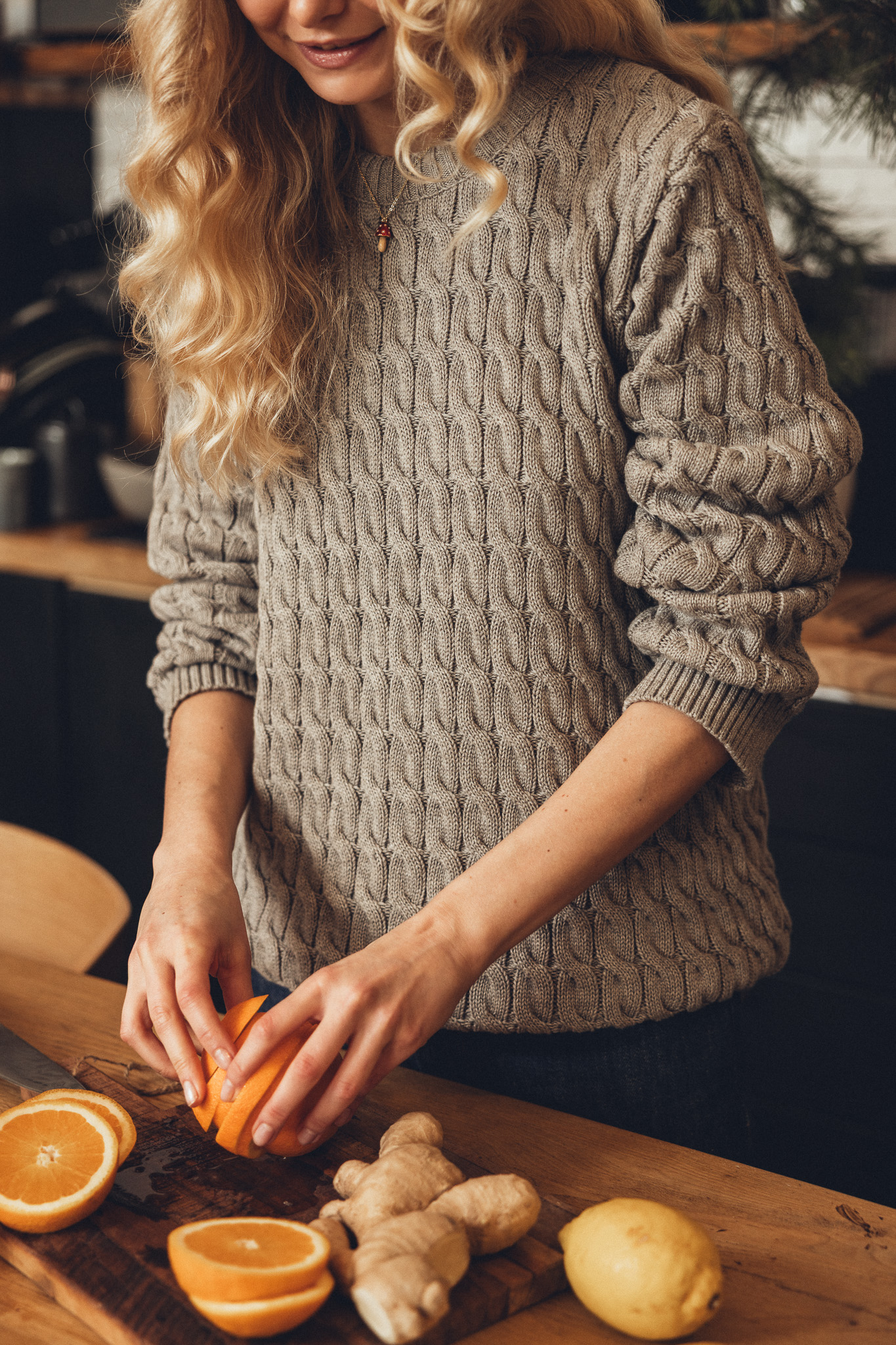 LOW KEY bawełniany sweter z kaszmirem lumonous grey