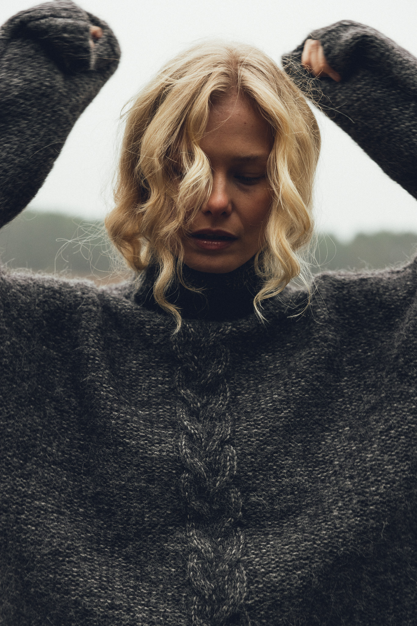 SOFT ATELIER golf z alpaki deep graphite