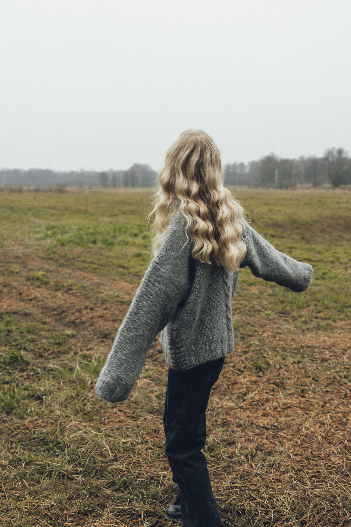 SOFT ATELIER golf z alpaki cloudy grey