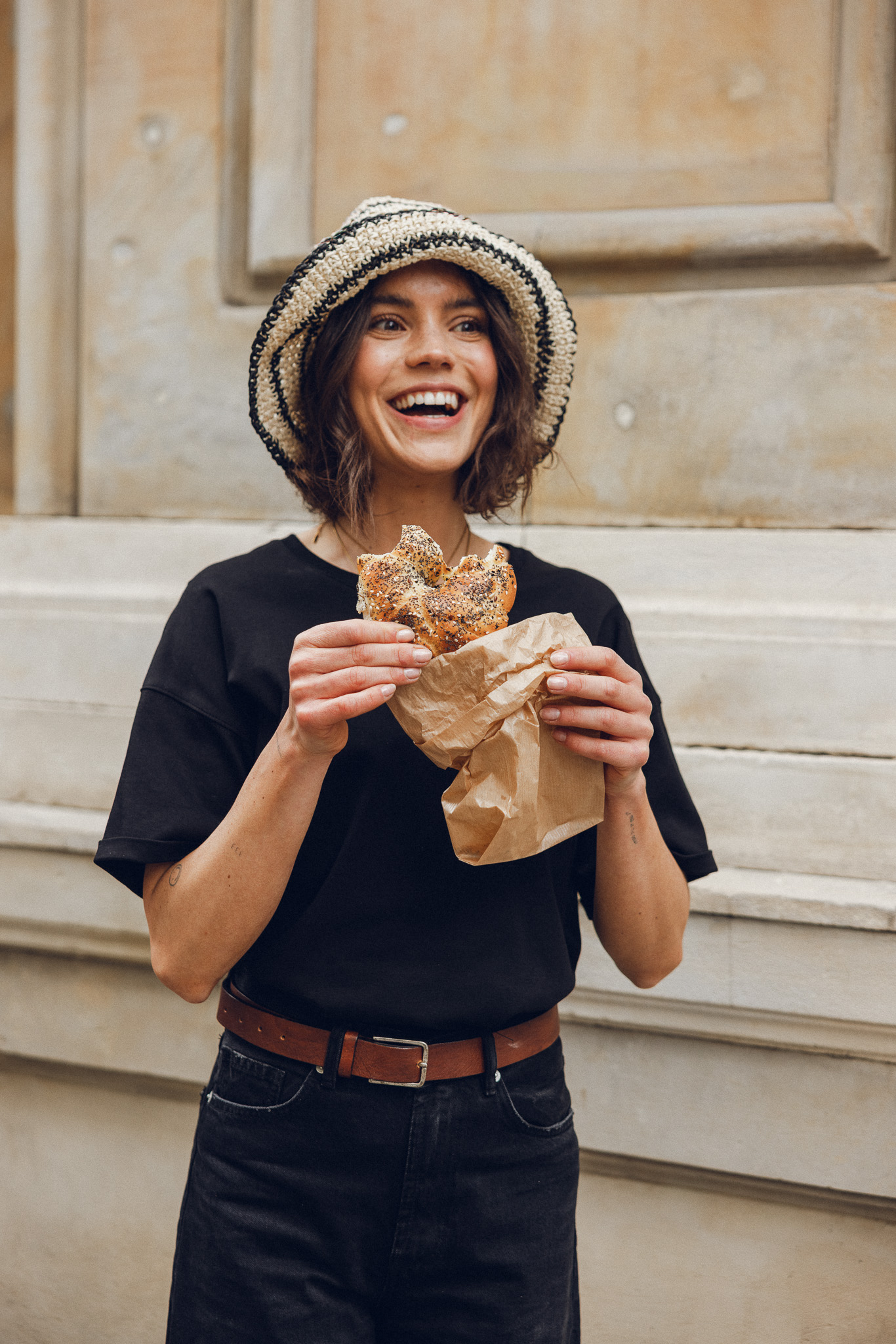 HANIA Tshirt boxy czerń