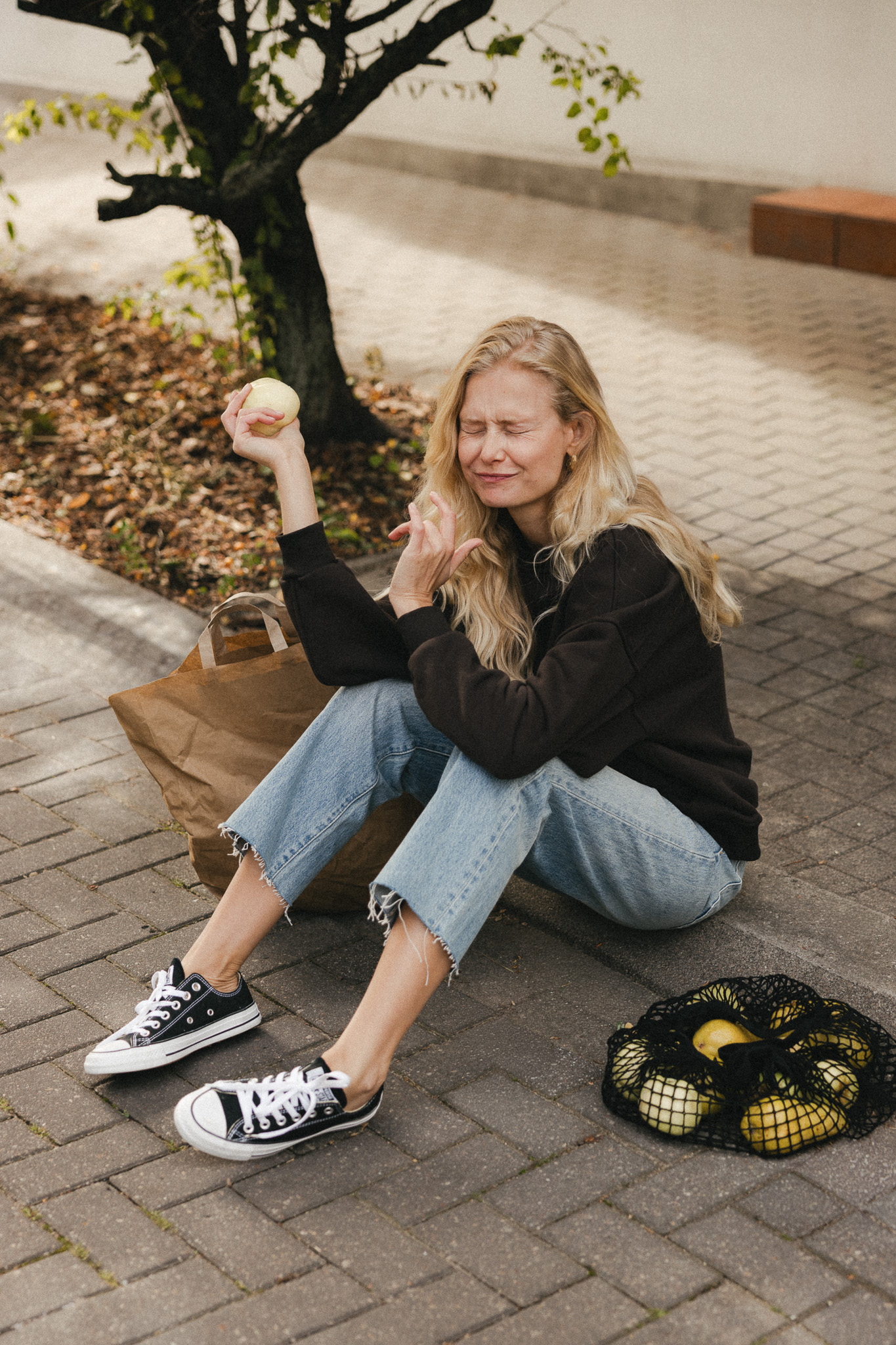 OUT & ABOUT bluza oversize brąz